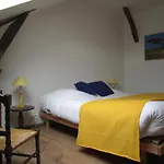 Manoir Théas Couette-café 3*