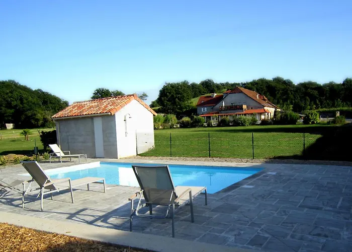 Manoir Theas Bed & Breakfast